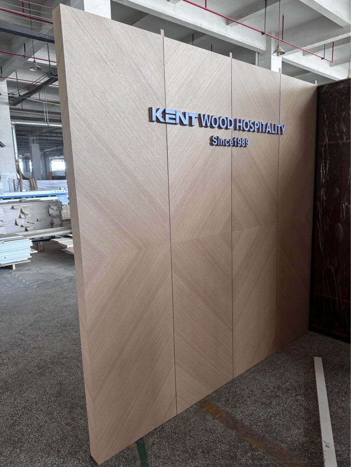 Seamless veneer feature walls