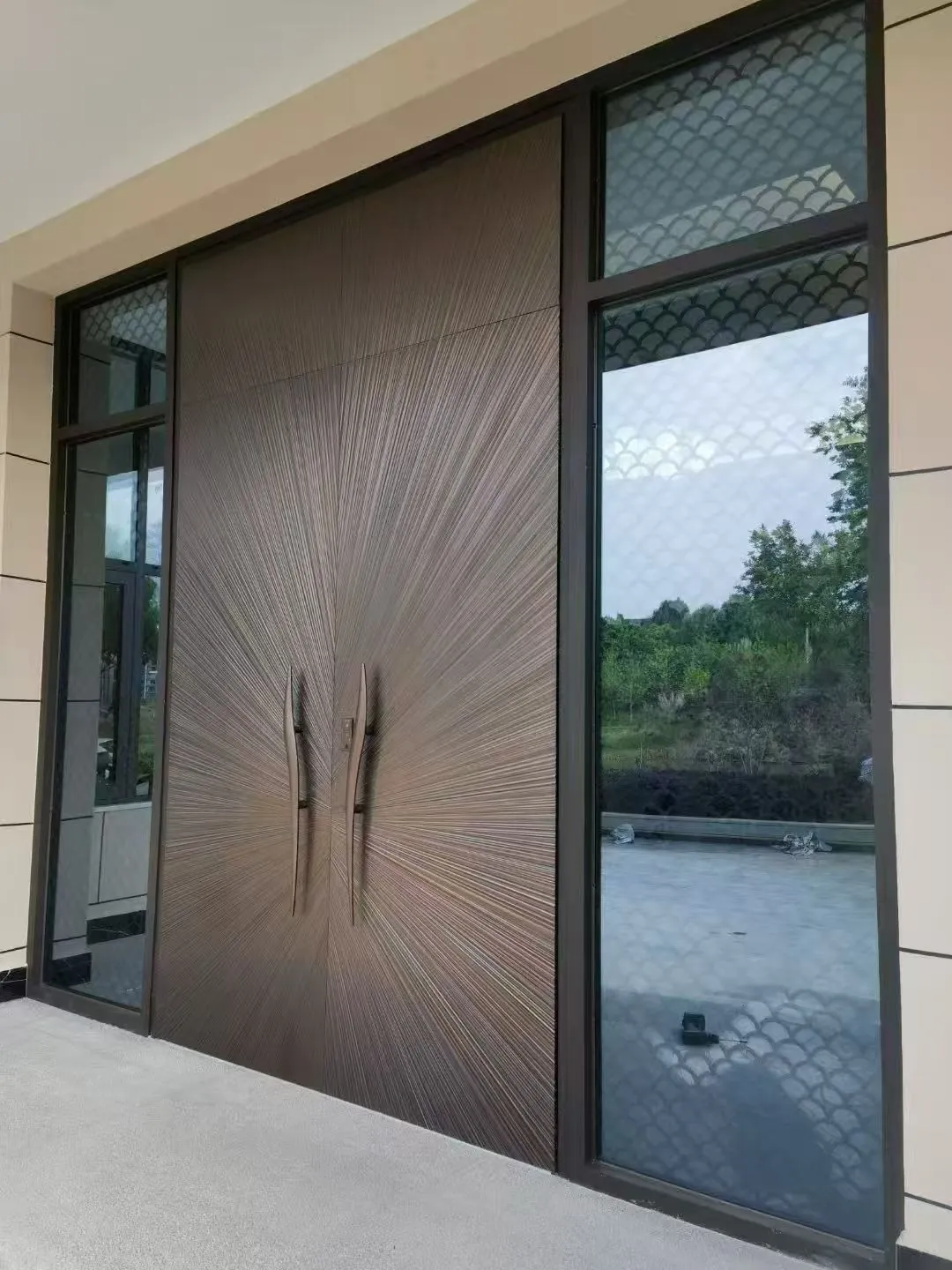 cast aluminium door with glazed panel 8